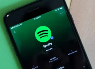 Dlaczego Twój Spotify wstrzymuje odtwarzanie utworów? Oto jak to naprawić